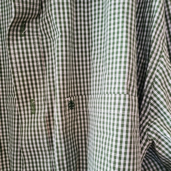 Izod Men's Plaid Button Down Shirt - Picture 4 of 4